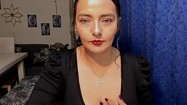 emma luxy online show from 09/11/25, 11:49