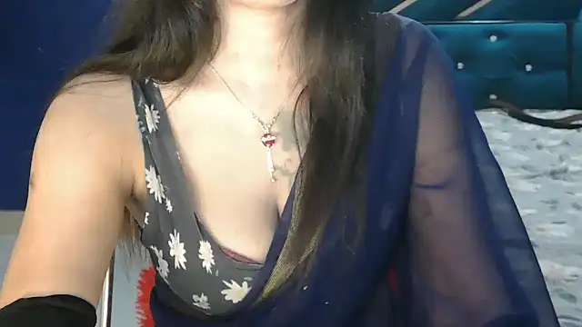 Snapshot of JannatDoll1 chatting on 10/17/25, 01:57 JannatDoll1 online show from 10/17/25, 01:57