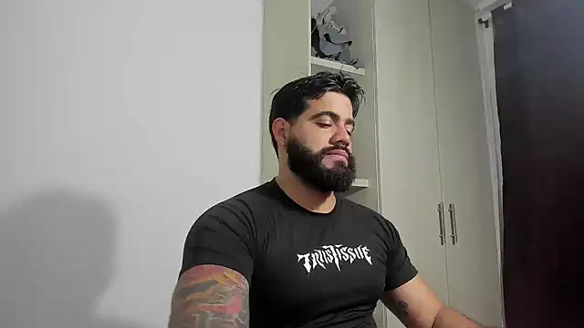 Snapshot of _Coddygold_ chatting on 10/14/25, 11:11 Coddygold online show from 10/14/25, 11:11