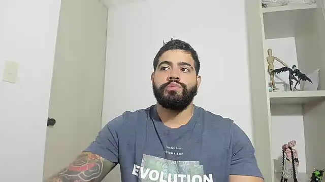 Snapshot of _Coddygold_ chatting on 09/26/25, 11:50 Coddygold online show from 09/26/25, 11:50