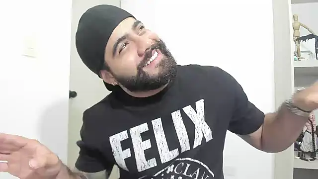 Snapshot of _Coddygold_ chatting on 09/30/25, 01:44 Coddygold online show from 09/30/25, 01:44