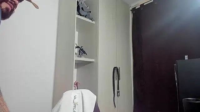 Snapshot of _Coddygold_ chatting on 10/10/25, 01:34 Coddygold online show from 10/10/25, 01:34