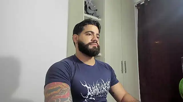 Snapshot of _Coddygold_ chatting on 10/12/25, 11:44 Coddygold online show from 10/12/25, 11:44