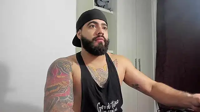 Snapshot of _Coddygold_ chatting on 10/15/25, 11:18 Coddygold online show from 10/15/25, 11:18