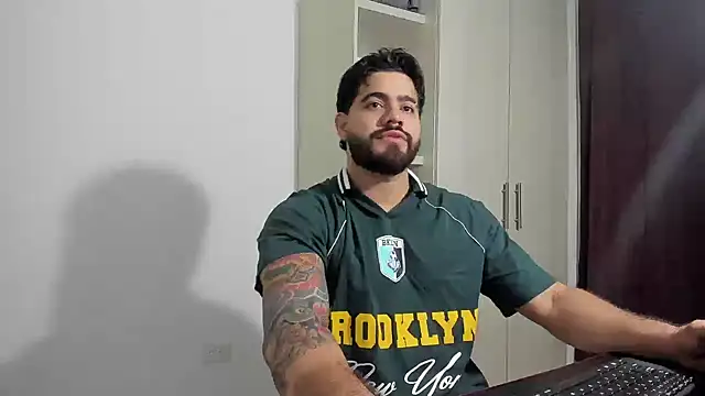 Snapshot of _Coddygold_ chatting on 11/15/25, 11:36 Coddygold online show from 11/15/25, 11:36