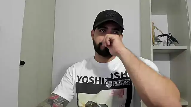 Snapshot of _Coddygold_ chatting on 11/22/25, 11:58 Coddygold online show from 11/22/25, 11:58