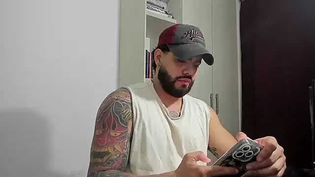 Snapshot of _Coddygold_ chatting on 12/14/25, 01:28 Coddygold online show from 12/14/25, 01:28