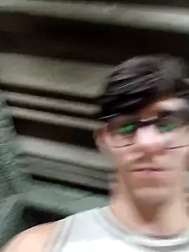 DaviFerreira3 online show from 04/15/26, 05:02