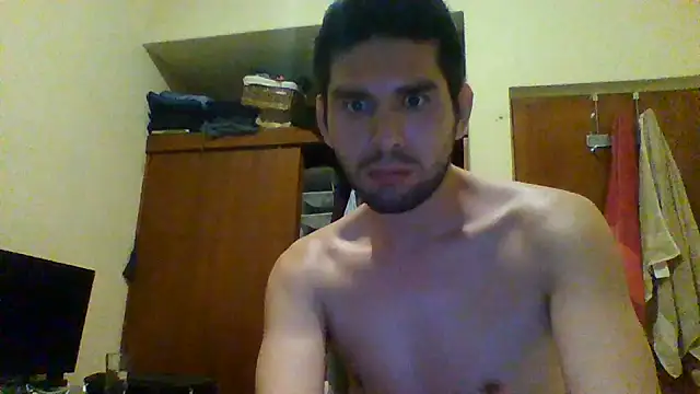 Tomthelong online show from 10/31/25, 11:51