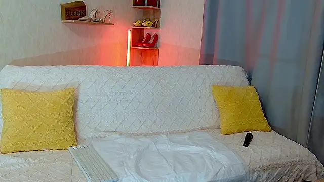 KimPolloc online show from 02/10/26, 07:24