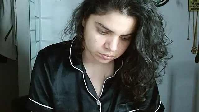 Nikkykora15 online show from 03/31/26, 02:02