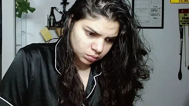 Snapshot of Nikkykora15 chatting on 10/02/25, 12:25 Nikkykora15 online show from 10/02/25, 12:25