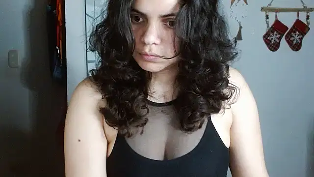 Nikkykora15 online show from 12/04/25, 11:04