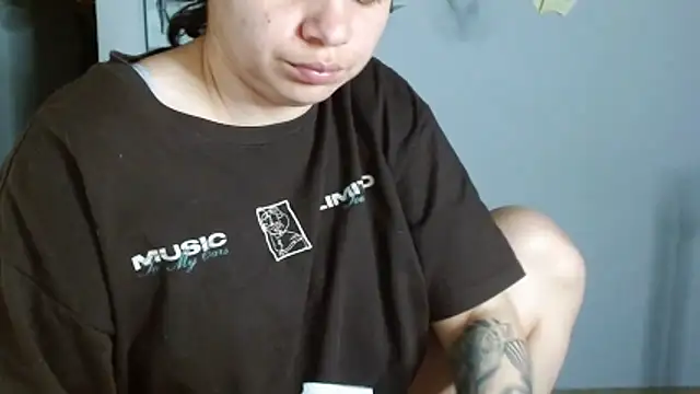 Nikkykora15 online show from 03/25/26, 01:06