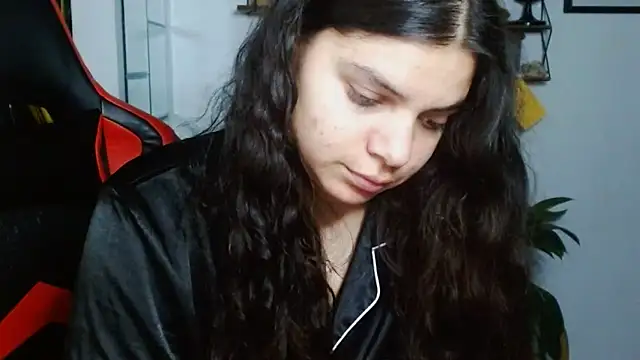 Snapshot of Nikkykora15 chatting on 03/23/25, 04:38 Nikkykora15 online show from 03/23/25, 04:38