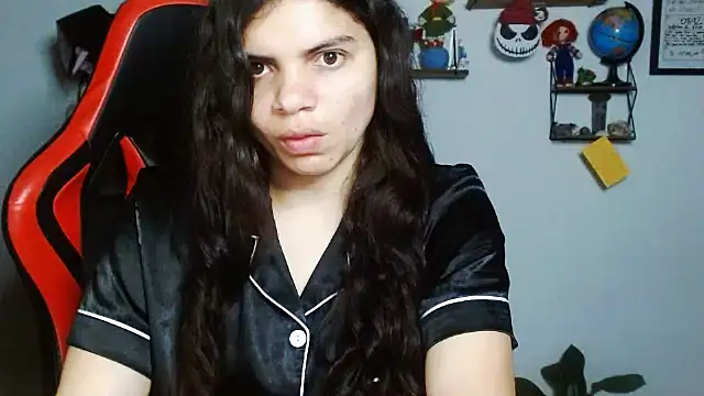 Snapshot of Nikkykora15 chatting on 02/16/25, 01:03 Nikkykora15 online show from 02/16/25, 01:03