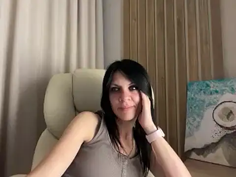 Snapshot of InjaAtHome chatting on 07/05/26, 06:59 InjaAtHome online show from 07/05/26, 06:59