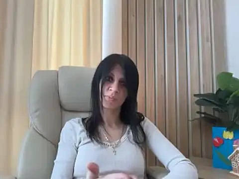 InjaAtHome online show from 05/04/26, 06:17