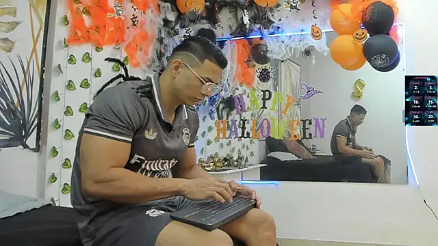 ChoreyTaiylor online show from 11/02/25, 02:33