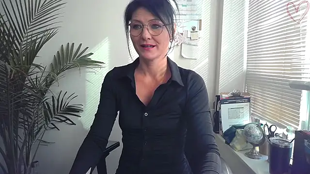 City Kat online show from 11/17/25, 05:39