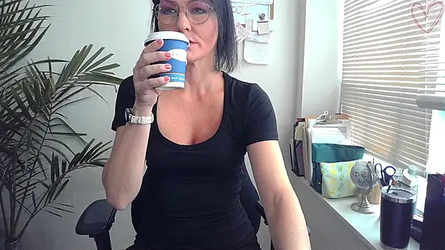 City Kat online show from 11/10/25, 04:45