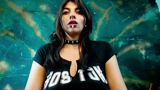 Snapshot of julieth_sex1 chatting on 09/25/25, 05:35 julieth sex1 online show from 09/25/25, 05:35