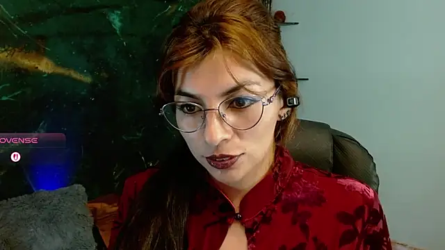 Snapshot of julieth_sex1 chatting on 02/28/26, 05:40 julieth sex1 online show from 02/28/26, 05:40