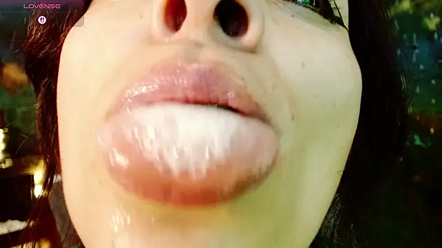 julieth sex1 online show from 05/20/26, 09:17