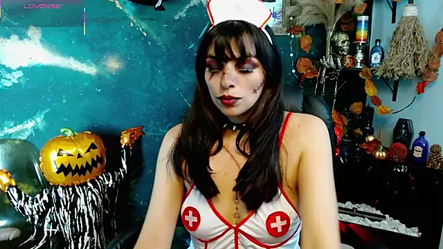 Snapshot of julieth_sex1 chatting on 10/16/25, 05:27 julieth sex1 online show from 10/16/25, 05:27