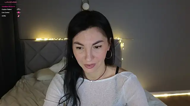 Mary love16 online show from 11/10/25, 06:51