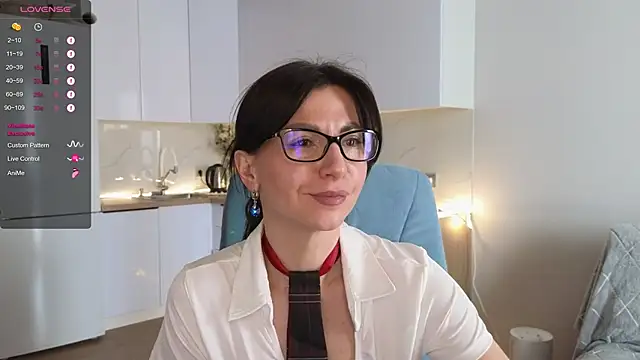 Snapshot of Mary_love16 chatting on 05/15/26, 08:23 Mary love16 online show from 05/15/26, 08:23