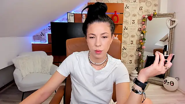 EmillyTaylor online show from 09/23/25, 03:46