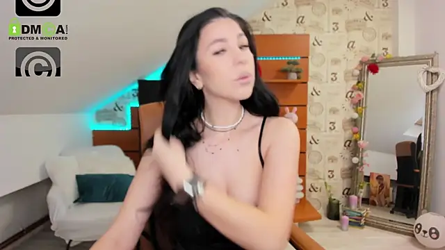 EmillyTaylor online show from 04/22/26, 03:35