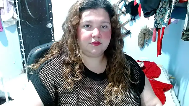Snapshot of squirt322bbw chatting on 12/17/25, 05:07 squirt322bbw online show from 12/17/25, 05:07