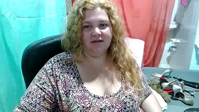 Snapshot of squirt322bbw chatting on 02/10/26, 01:10 squirt322bbw online show from 02/10/26, 01:10