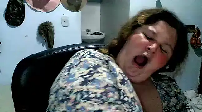 squirt322bbw online show from 03/20/25, 09:13