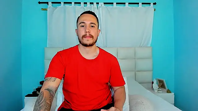 Snapshot of juan__jimenez chatting on 02/05/26, 01:34 juan jimenez online show from 02/05/26, 01:34