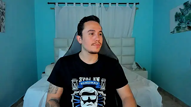 Snapshot of juan__jimenez chatting on 03/26/26, 10:07 juan jimenez online show from 03/26/26, 10:07