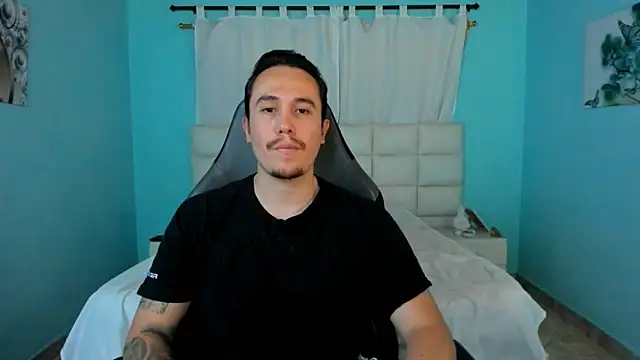 Snapshot of juan__jimenez chatting on 04/18/26, 10:54 juan jimenez online show from 04/18/26, 10:54