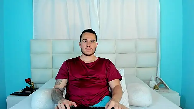 Snapshot of juan__jimenez chatting on 10/14/25, 07:47 juan jimenez online show from 10/14/25, 07:47