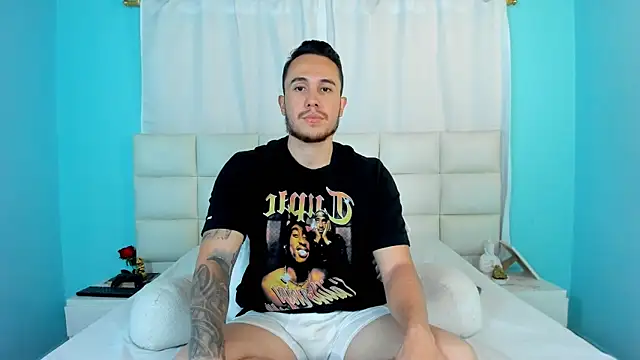Snapshot of juan__jimenez chatting on 10/15/25, 09:45 juan jimenez online show from 10/15/25, 09:45