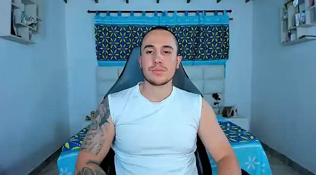Snapshot of juan__jimenez chatting on 02/04/25, 01:56 juan jimenez online show from 02/04/25, 01:56