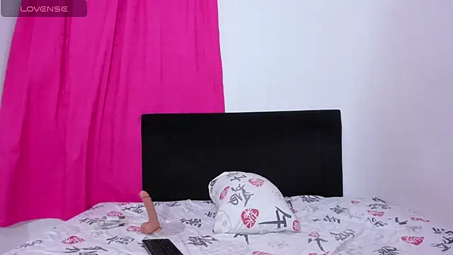 KarlyeKloss online show from 12/13/25, 08:04