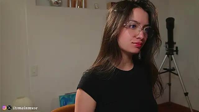 raphttalia  online show from 04/25/26, 11:02