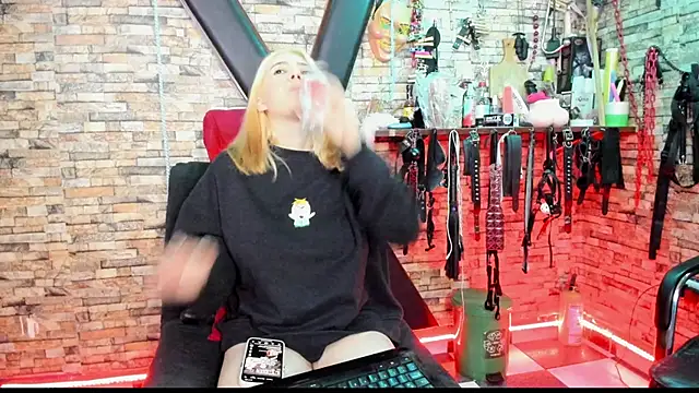 Liltildeman moon online show from 09/23/25, 02:29