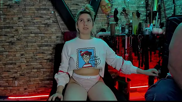 Liltildeman moon online show from 11/25/25, 04:13