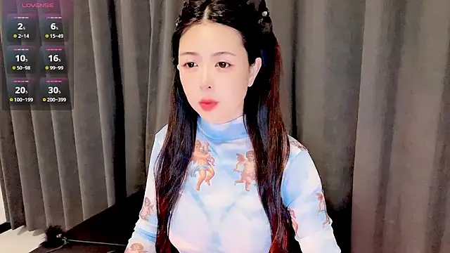 candy-yiyi online show from 04/17/26, 12:46