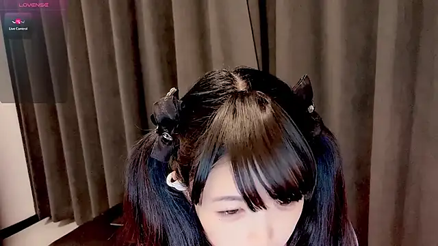 candy-yiyi online show from 05/28/26, 01:13