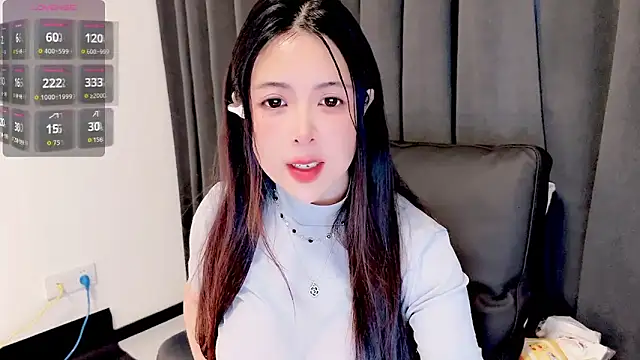 candy-yiyi online show from 03/25/26, 02:12