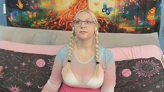 SaraBearXo online show from 09/21/25, 01:38